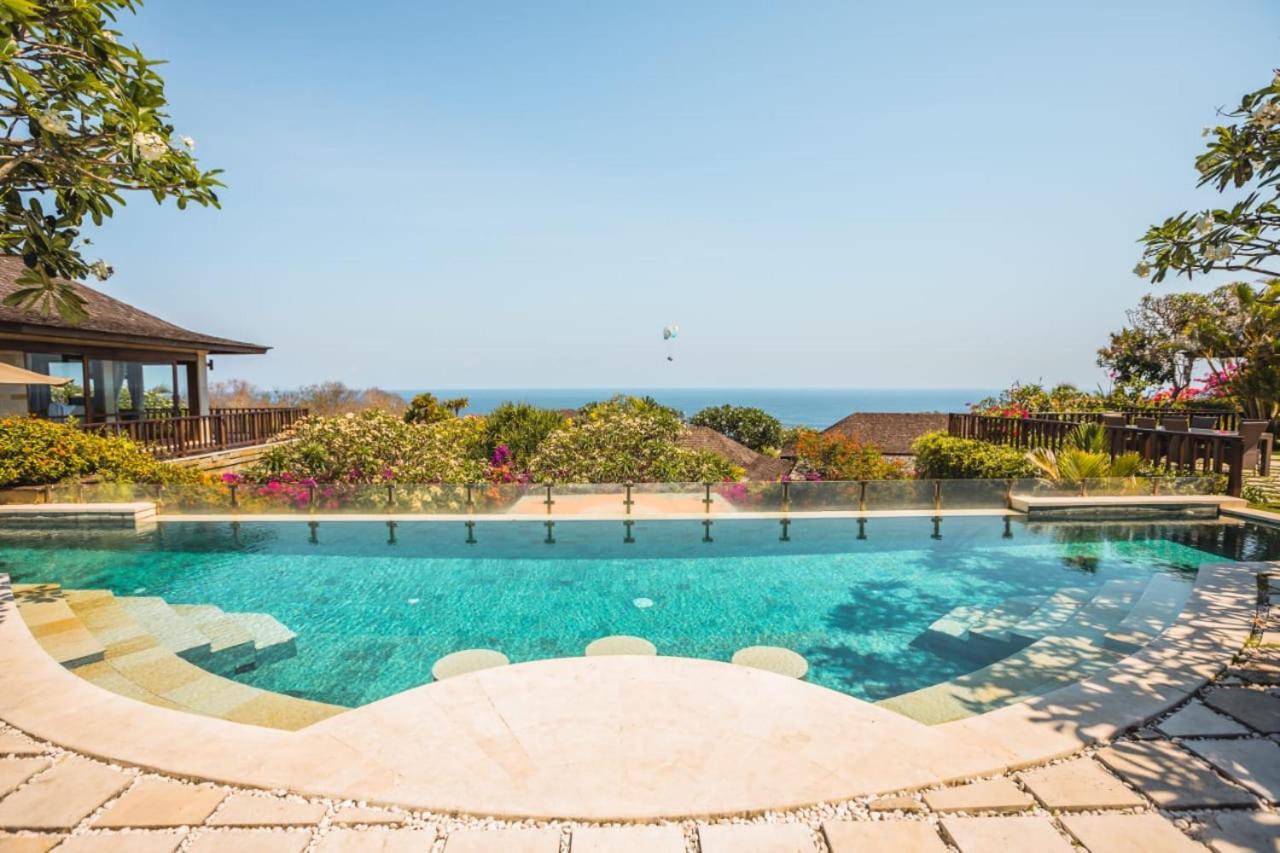 Forever Bali Villas Nusa Dua  Exterior photo